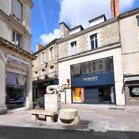 An Authentic Experience With Spa In The Center Poitiers Buitenkant foto