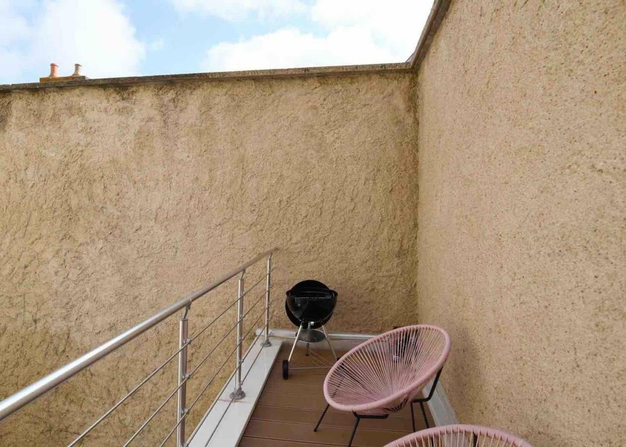 An Authentic Experience With Spa In The Center Poitiers Buitenkant foto